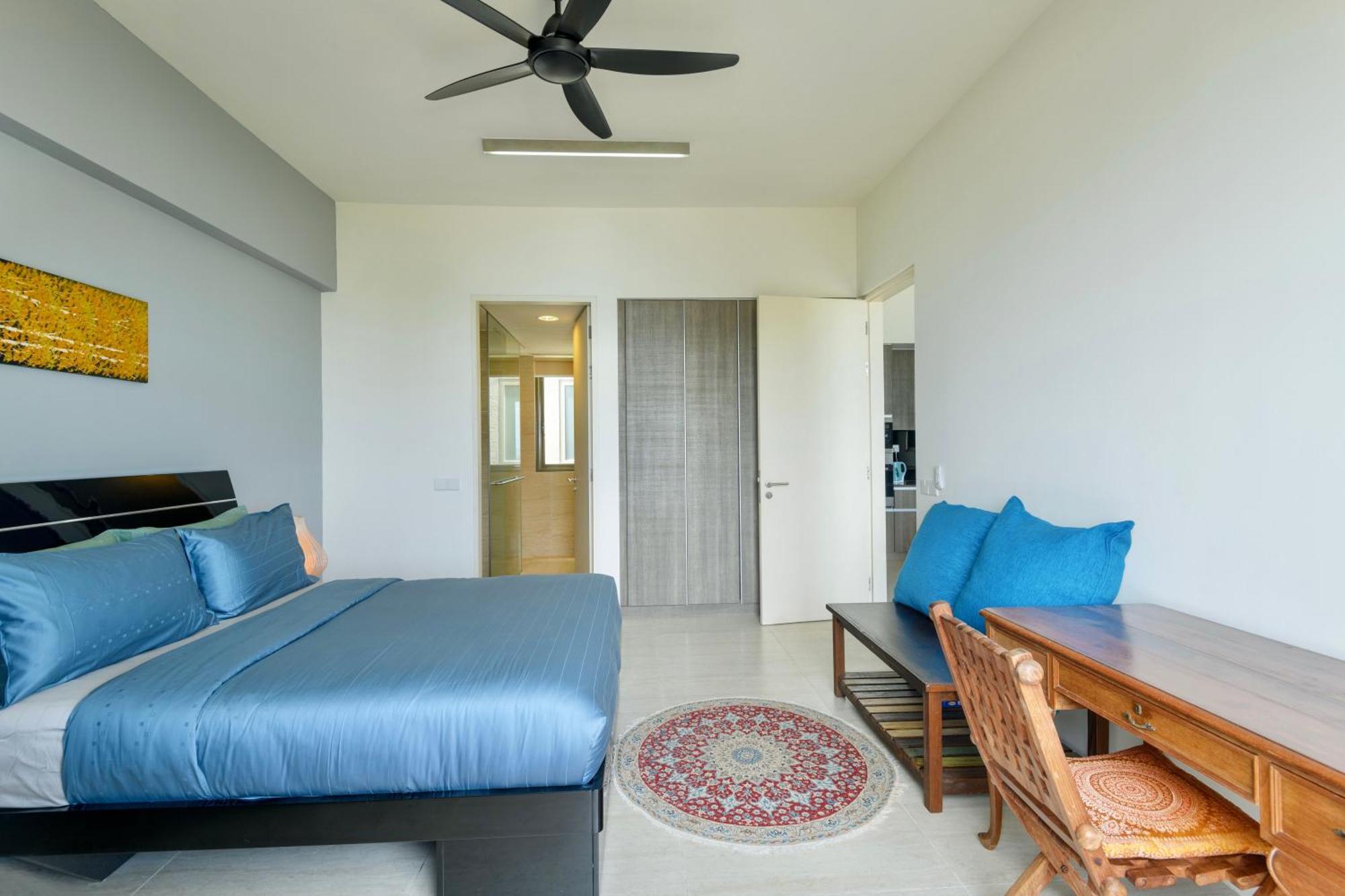 By The Sea Beach Front Apartment บาตูเฟอริงกี ภายนอก รูปภาพ